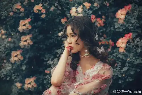 蔷薇少女丨复古唯美少女人像后期调色教程