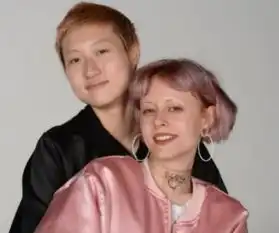 吴卓林与妻子andi重归于好,携手现身妇产医院,此前自爆想要小孩