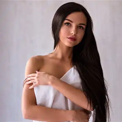 气质女头像高贵成熟,好看成熟优雅的欧美美女图片