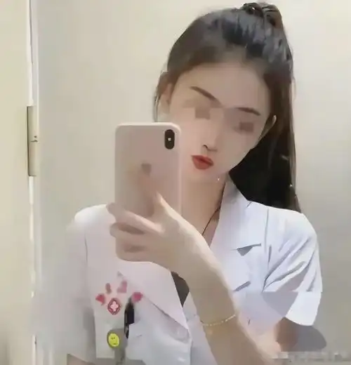 后续来啦小护士已逃回老家,美女正脸照曝光,科室主任我不服