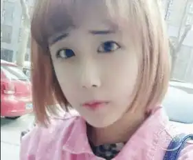 王思聪新宠成整容模板,完爆15岁整容成瘾女