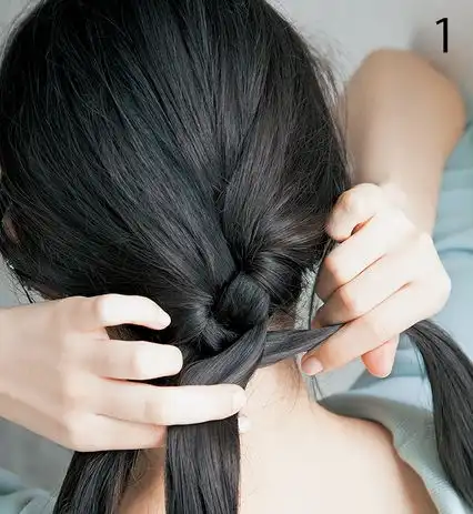 低马尾今夏最有女人味的发型就是它