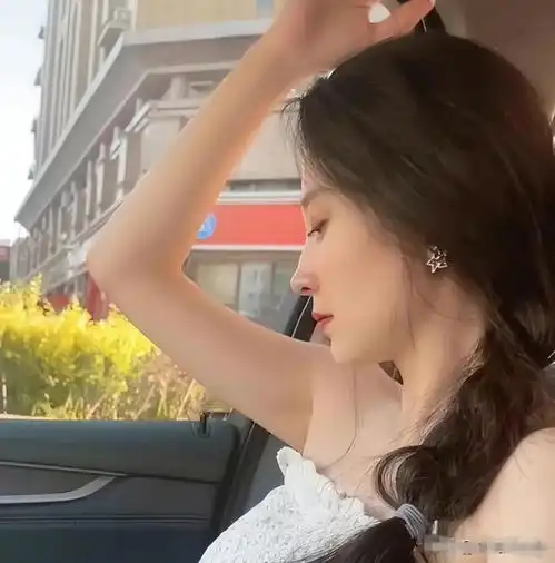 汪峰女友李巧生活照流出,怪不得能把男方迷得不能自拔