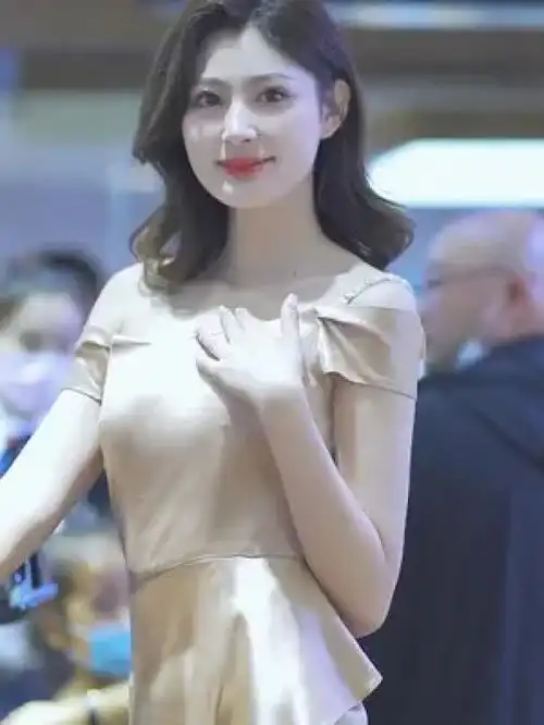 2022粤港澳大湾区车展车模美女车模小姐姐车模秀美女模特