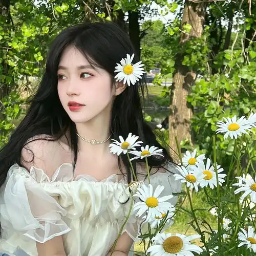 2023最新美人与花唯美女生头像