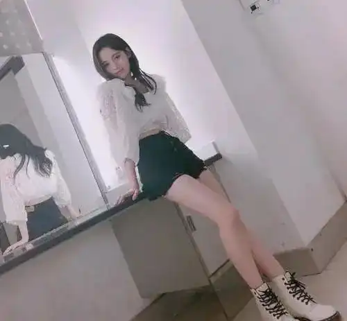 女神鞠婧祎最讨厌这两件事,曾认为四千年美女不错