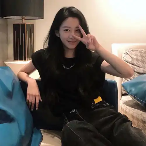 女生头像干净整洁的小姐姐