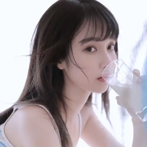 新学期女生头像