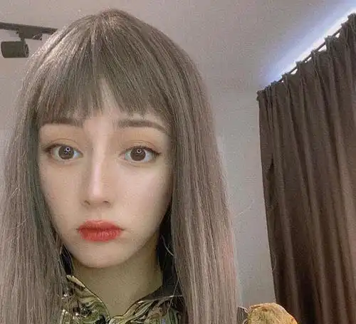 迪丽热巴刘海盘点,论美女的自我修养,一个合适的刘海有多重要五官