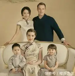 马雅舒5岁女儿米雅长得越发像芭比娃娃,含着棒棒糖萌一脸
