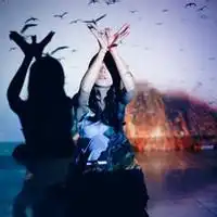 哭泣的女生唯美头像离开你的每一秒都成了煎熬