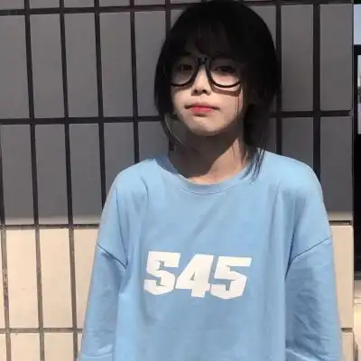 短发女生头像