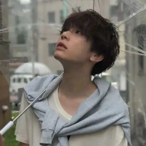 男生吃醋的时候,经常会有这3个莫名其妙的行为,别不懂