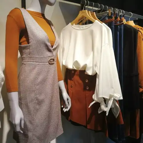 秋天穿什么衣服好看