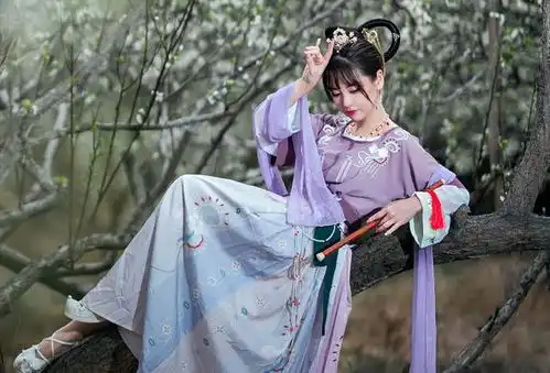 如何写出媲美古人诗词妙句,学会通感手法写作,让句子亮彩夺目