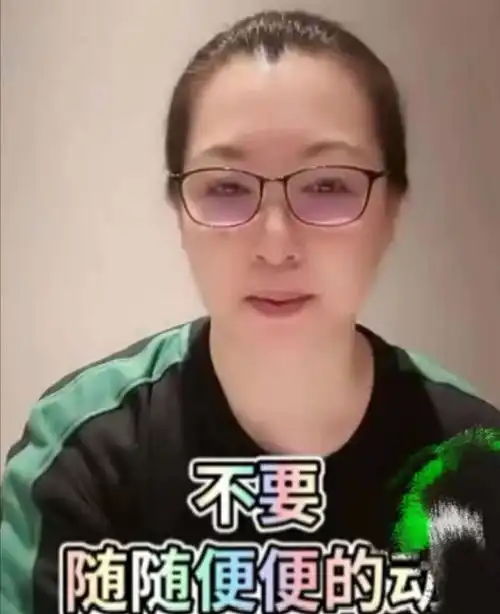 赵本山老婆谈女儿球球整容,称其28岁后会后悔,曾对打针病态迷恋
