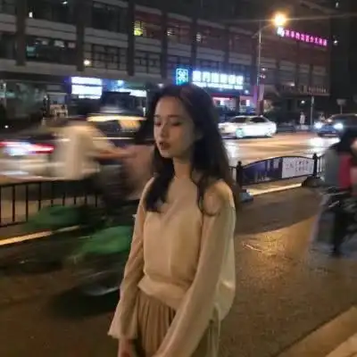 朋友圈很走心的句子被喜欢的人放弃,就像一场旅行忘记了目的地