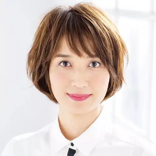 日系发型推荐适合30代和40代女性的17款气质短发