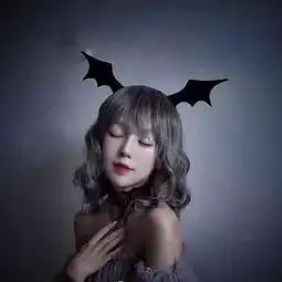 求类似这种的头像黑色吸血鬼女孩的风格的这种,酷酷的感觉