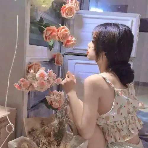 不露脸女生头像