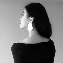 优雅美女背影