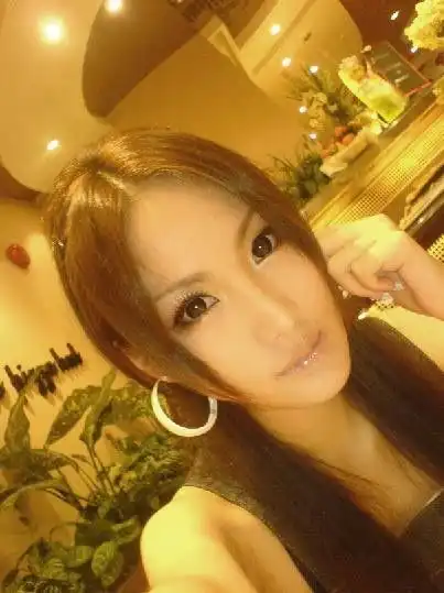 cos海贼王中女帝的女孩是谁啊谁有她资料