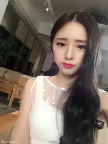 组图校花清新脱俗不输奶茶妹妹