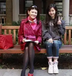 她是刘强东丈母娘,只比女婿大5岁,气质比奶茶妹妹还要好
