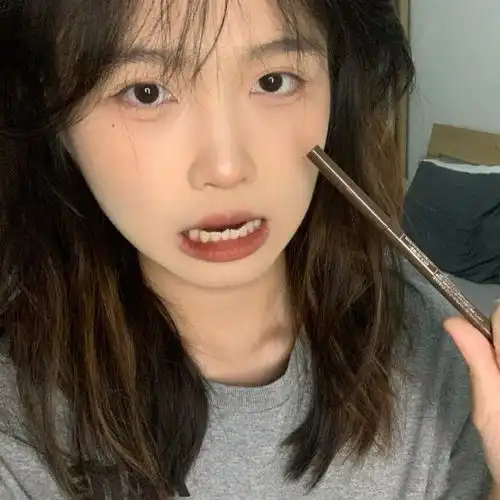 精选优质温柔小众好看的女生头像71