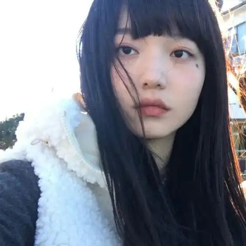 女生头像干净高冷可盐可甜可欲