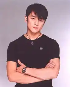 李亚鹏被骂软饭男,动机不纯,网友看看之前女友就知道了