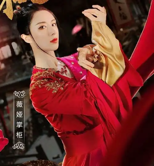 薇娅古风广告太惊艳,一身红衣直播带货,像极了画里走出来的侠女
