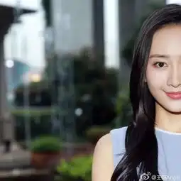 王鸥接受粉丝检验粉丝称她为艺能界的美妆博主