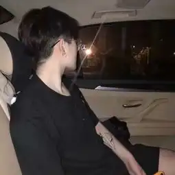 守护爱情的简单情侣头像青春里的秘密