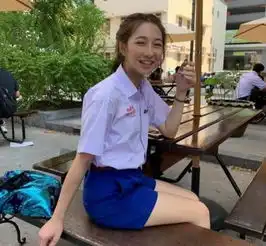 泰国女学生照片被疯传,众网友怀疑自己眼瞎了,直呼不可能