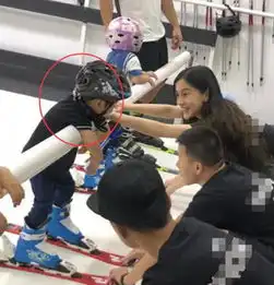 baby独自陪儿子模拟滑雪小海绵全副武装趴栏杆