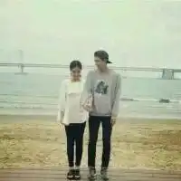 爱一个人为什么要觉得很委屈微信浪漫情侣头像