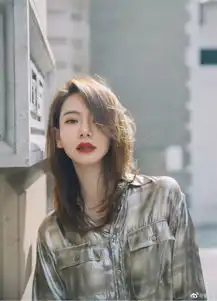孟美岐戚薇早就get了这个秋冬的妆容趋势色彩眼妆了解下