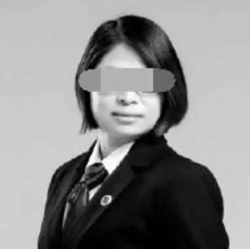 惨案青岛15岁单亲女孩弑母,冷静地把妈妈装进行李箱,守着母亲呆坐2天1夜