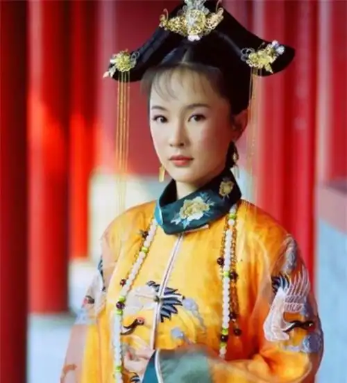 夏雨荷原型看了她200年前的画像才知道,为什么乾隆如此宠爱她
