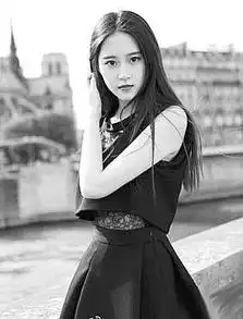 高校招生宣传施美人计起用帅哥美女学生照