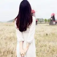 唯美长发女生背影头像