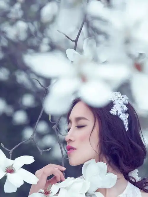 搞笑段子我刚谈了个女朋友,当时十分害羞