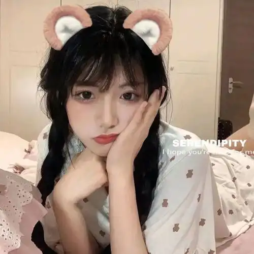 头像又纯又欲的女生头像