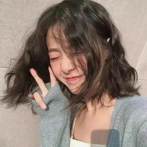 头像除了自渡他人爱莫能助