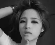 求黑白图有点意境的要有人物的只要黑白阴影的画画用