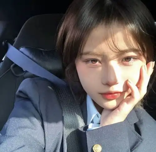 招桃花夏日温柔甜甜女生头像357
