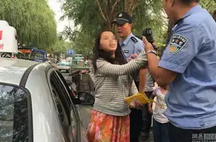 醉酒女子打车拒付车费殴打民警横躺路边