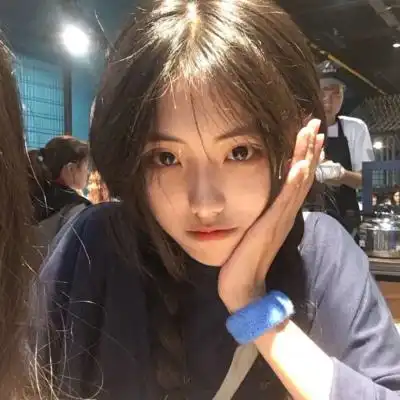 微信个性头像女生气质高冷华丽的外表隐藏着一颗冷酷的心