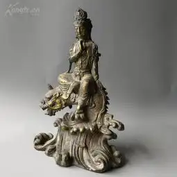 山区收的大型鎏金老铜佛像,骑龙自在观音